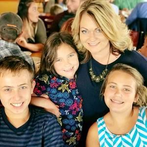 Meet your Posher, Christy